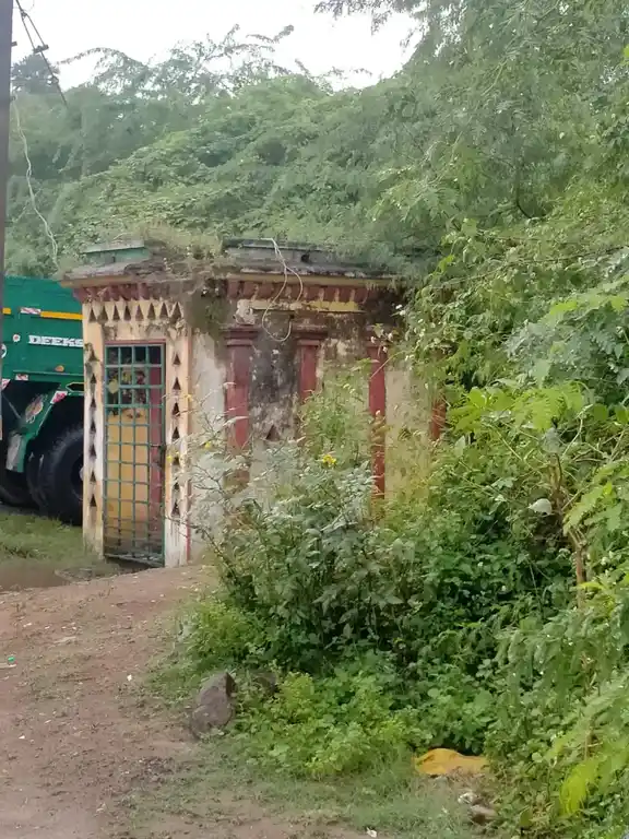 Arulmigu Kaarunya Vinayagar Temple, Azhaku Samuthiram - 603405 அருள்மிகு காருண்ய விநாயகர் திருக்கோயில், அழகுசமுத்திரம் - 603405, Chengalpattu - Ancient Temple Architecture and History Image 2