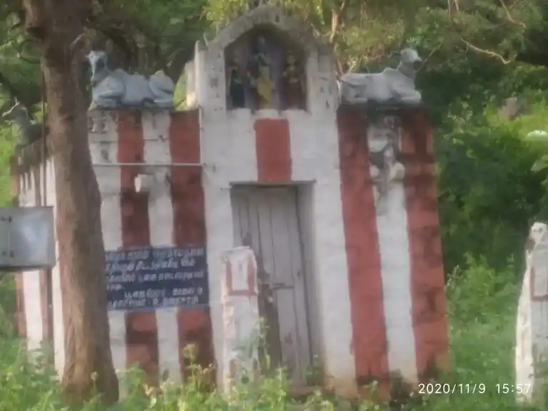 Arulmigu Kaatuvediyappan Muniyappan Temples, Paraiyapatti - 635305 அருள்மிகு காட்டு வேடியப்பன், முனியப்பன் திருக்கோயில், தாதரவலசை, தாதரவலசை - 635305, Dharmapuri - Ancient Temple Architecture and History Image 2