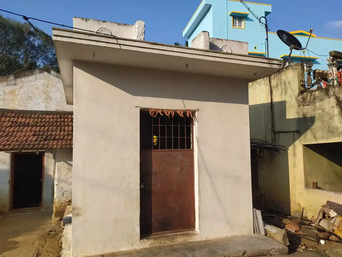 Arulmigu Kabalamma Temple, Kalugondapalli - 635114 அருள்மிகு கபாலம்மா திருக்கோயில், Kalugondapalli - 635114, Krishnagiri - Ancient Temple Architecture and History Image 3