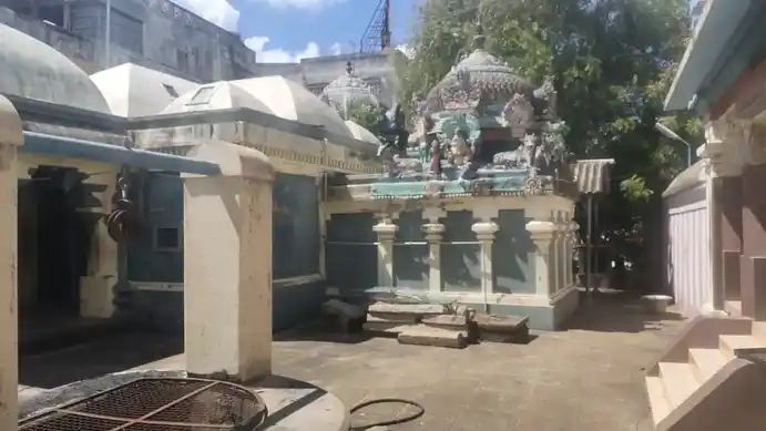 Arulmigu Kabileswarar Tempel, Vijayapuram - 610001 அருள்மிகு கபிலேஸ்வரர் திருக்கோயில், விஜயபுரம் - 610001, Thiruvarur - Ancient Temple Architecture and History Image 4