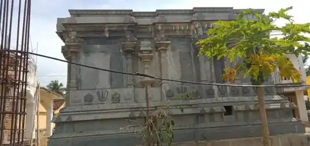 Arulmigu Kadamadai Perumal Temple, Kadamadai, Perumbalai - 636811 அருள்மிகு கடமடை பெருமாள் திருக்கோயில், Kadamadai, Perumbalai - 636811, Dharmapuri - Ancient Temple Architecture and History Image 2