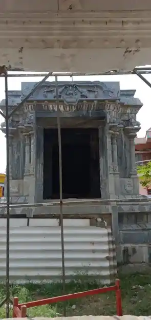 Arulmigu Kadamadai Perumal Temple, Kadamadai, Perumbalai - 636811 அருள்மிகு கடமடை பெருமாள் திருக்கோயில், Kadamadai, Perumbalai - 636811, Dharmapuri - Ancient Temple Architecture and History Image 4