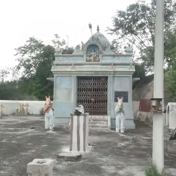 Arulmigu Kadambavana Iyanar Temple, Thiurmalai - 630552 Temple