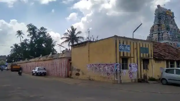 Arulmigu Kadambavaneshwarar Temple, Kadamber Kovil, Kadambarkoil - 639104 அருள்மிகு கடம்பவனேஸ்வரர் திருக்கோயில், Kadamber Kovil, Kadambarkoil - 639104, Karur - Ancient Temple Architecture and History Image 3