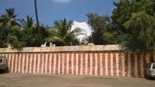 Arulmigu Kadambavaneshwarar Temple, Kadamber Kovil, Kadambarkoil - 639104 அருள்மிகு கடம்பவனேஸ்வரர் திருக்கோயில், Kadamber Kovil, Kadambarkoil - 639104, Karur - Ancient Temple Architecture and History Image 4