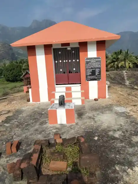 Arulmigu Kadambavudaya Kandan Sastha Temple, Eesanthimangalam, Navalkadu - 629852 Arulmigu Kadambavudaya Kandan Sastha Temple, Eesanthimangalam, Navalkadu - 629852, Kanyakumari - Ancient Temple Architecture and History Image 5