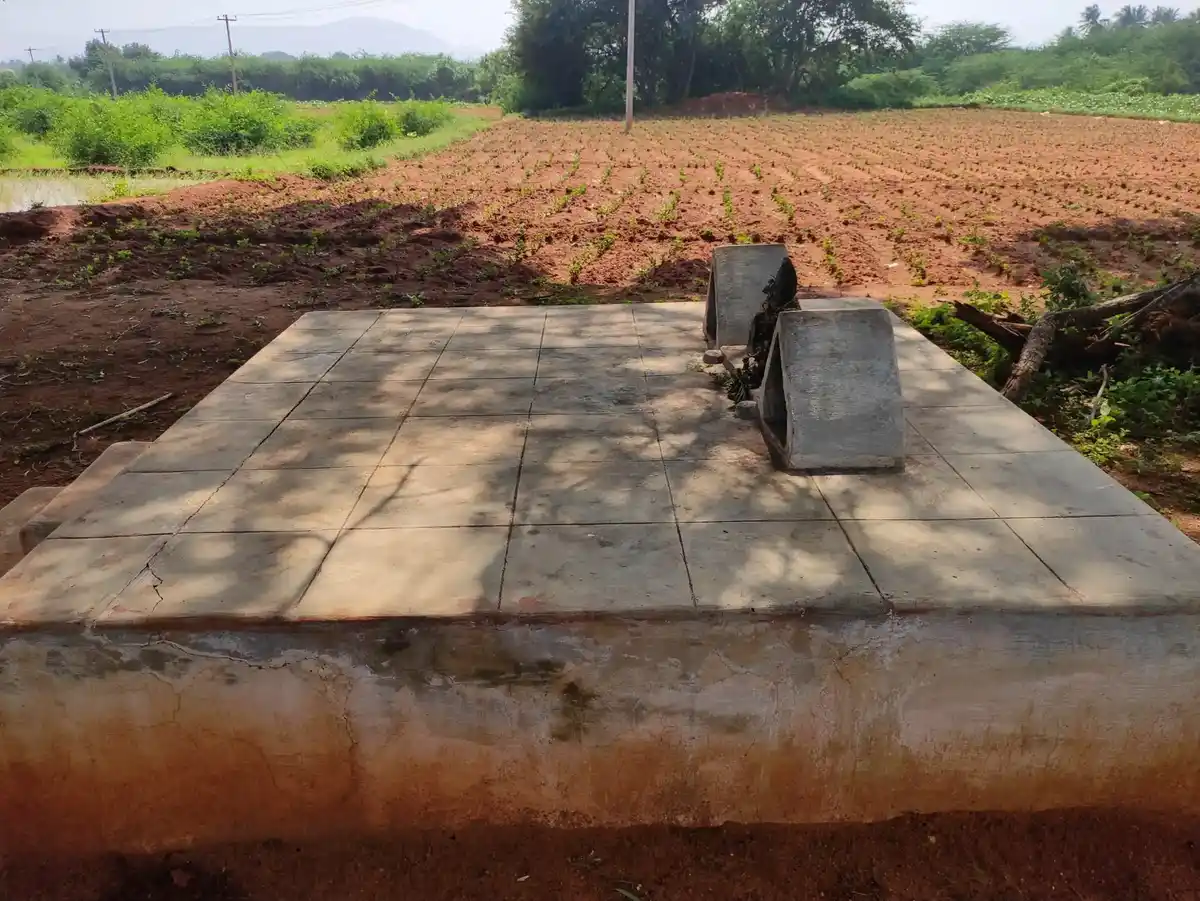 Arulmigu Kadavaakuruchi Perumal Temple, Sivagnanapuram - 624219 அருள்மிகு கடவாக்குறிச்சி பெருமாள் திருக்கோயில், Sivagnanapuram - 624219, Dindigul - Ancient Temple Architecture and History Image 2