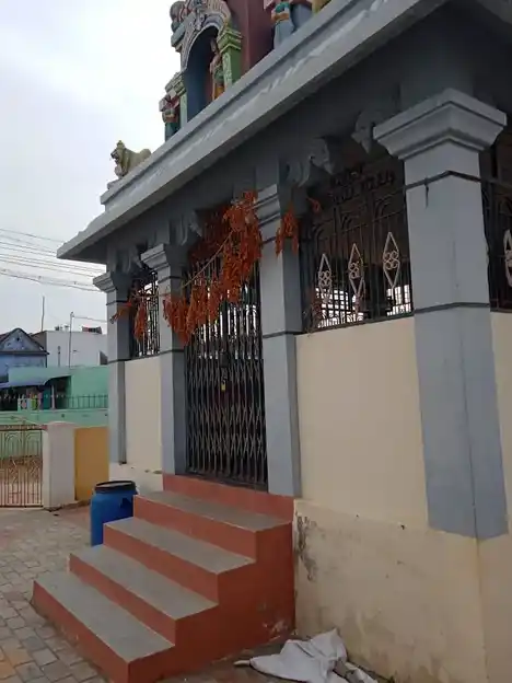 Arulmigu Kadhiraya Perumal Temple, Sengattampatty - 624202 அருள்மிகு கதிராயப்பெருமாள் திருக்கோயில், Sengattampatty - 624202, Dindigul - Ancient Temple Architecture and History Image 4