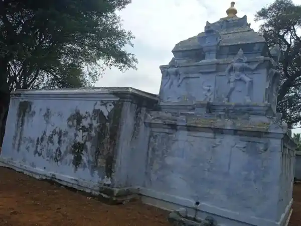 Arulmigu Kaduhanumanthrayaswamy Temple, Nanthavanampalayam - 638702 அருள்மிகு காடுஅனுமந்தராயசாமி திருக்கோயில், Nanthavanampalayam - 638702, Tiruppur - Ancient Temple Architecture and History Image 2