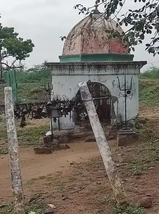 Arulmigu Kadukavalsamy Temple, Vadakkumampatti - 630201 அருள்மிகு. காடு காவல் சாமி திருக்கோயில், Vadakkumampatti - 630201, Sivagangai - Ancient Temple Architecture and History Image 4