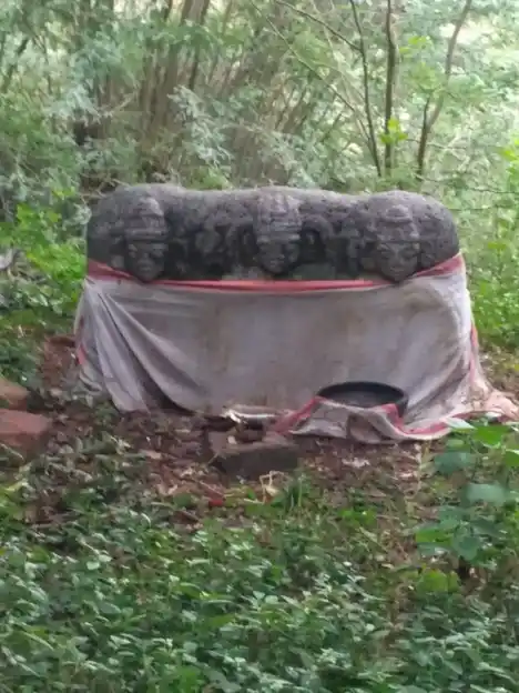 Arulmigu Kadukurichi Iyyannar Temple, Periyakkurichi - 607802