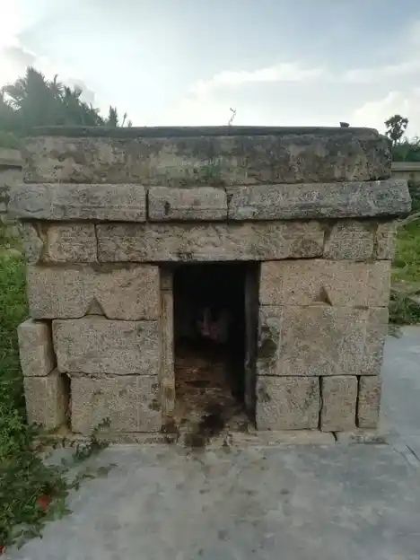 Arulmigu Kailaasanadhar Temple, Kunjaram - 607201 அருள்மிகு கைலாசநாதர் திருக்கோயில், Kunjaram - 607201, Kallakurichi - Ancient Temple Architecture and History Image 5