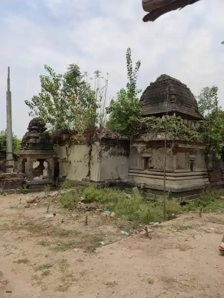 Arulmigu Kailasanaathar Temple, Paathiraapuliyur - 604304 அருள்மிகு கைலாசநாதர் திருக்கோயில், பாதிராபுலியூர் - 604304, Viluppuram - Ancient Temple Architecture and History Image 4