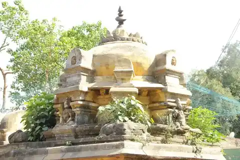 Arulmigu Kailasanadar Temple, Uluthampattu - 607105 அருள்மிகு கைலாசநாதர் திருக்கோயில், Uluthampattu - 607105, Cuddalore - Ancient Temple Architecture and History Image 6