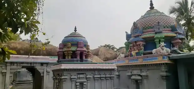 Arulmigu Kailasanadhar Temple, Kanniyanatham, Kanniyanatham - 609811 அருள்மிகு கைலாசநாதர் ஆலயம், Kanniyanatham, Kanniyanatham - 609811, Mayiladuthurai - Ancient Temple Architecture and History Image 9