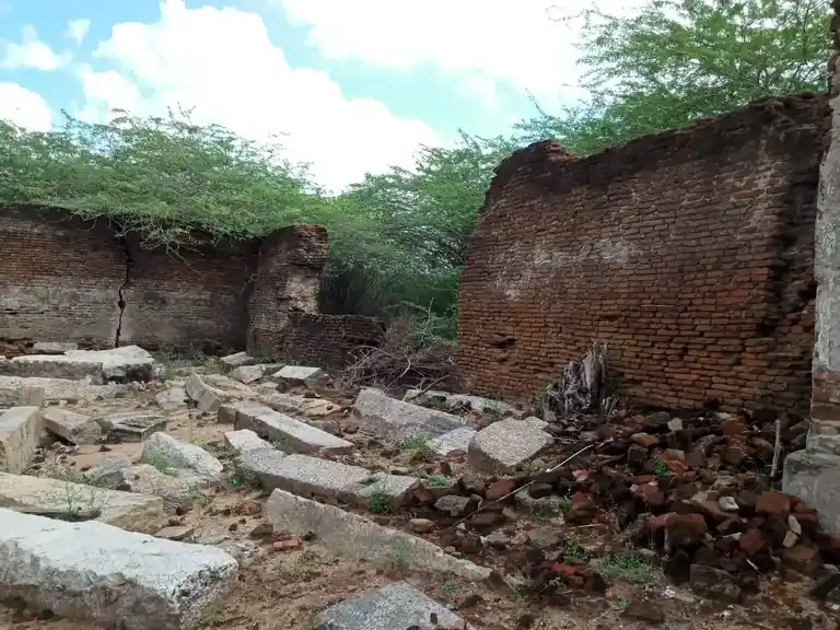 Arulmigu Kailasanatha Suwamy Temple, Pullukudi - 623407