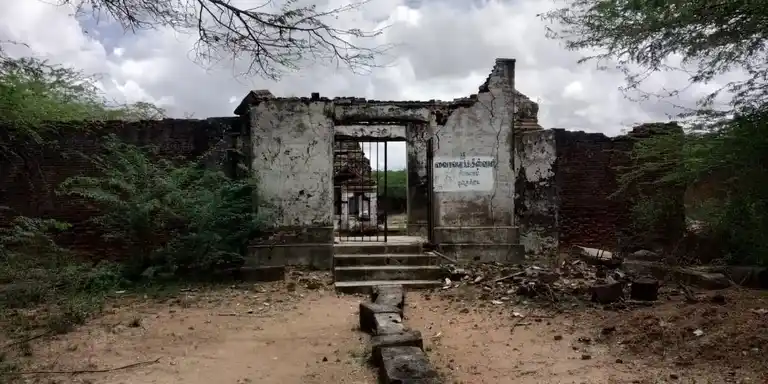 Arulmigu Kailasanatha Suwamy Temple, Pullukudi - 623407 அருள்மிகு கைலாசநாதசுவாமி திருக்கோயில், புல்லுகுடி - 623407, Ramanathapuram - Ancient Temple Architecture and History Image 2