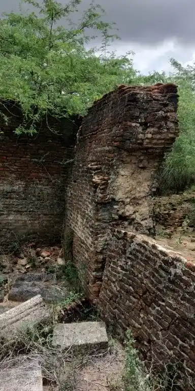 Arulmigu Kailasanatha Suwamy Temple, Pullukudi - 623407 அருள்மிகு கைலாசநாதசுவாமி திருக்கோயில், புல்லுகுடி - 623407, Ramanathapuram - Ancient Temple Architecture and History Image 5