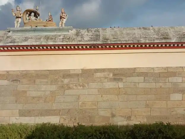 Arulmigu Kailasanatha Swamy And Nithiya Kalyani Amman Temple, Ilayathangudi - 630205 அருள்மிகு கைலாசநாதசுவாமி மற்றும் நித்திய கல்யாணி அம்மன் திருக்கோயில், Ilayathangudi - 630205, Sivagangai - Ancient Temple Architecture and History Image 3