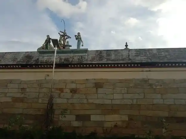 Arulmigu Kailasanatha Swamy And Nithiya Kalyani Amman Temple, Ilayathangudi - 630205 அருள்மிகு கைலாசநாதசுவாமி மற்றும் நித்திய கல்யாணி அம்மன் திருக்கோயில், Ilayathangudi - 630205, Sivagangai - Ancient Temple Architecture and History Image 4