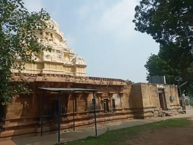 Arulmigu Kailasanathar Alandiamman Temple, Chozhamadevi - 620013