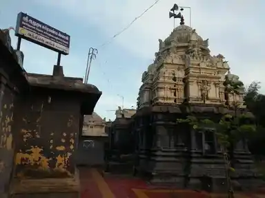 Arulmigu Kailasanathar And Akiladasvarr Amman Temple, Kakkaiyadi - 614101 அருள்மிகு கைலாசநாதர் , அகிலாண்டேஸ்வரர் அம்மன் திருக்கோயில், Kakkaiyadi - 614101, Thiruvarur - Ancient Temple Architecture and History Image 5