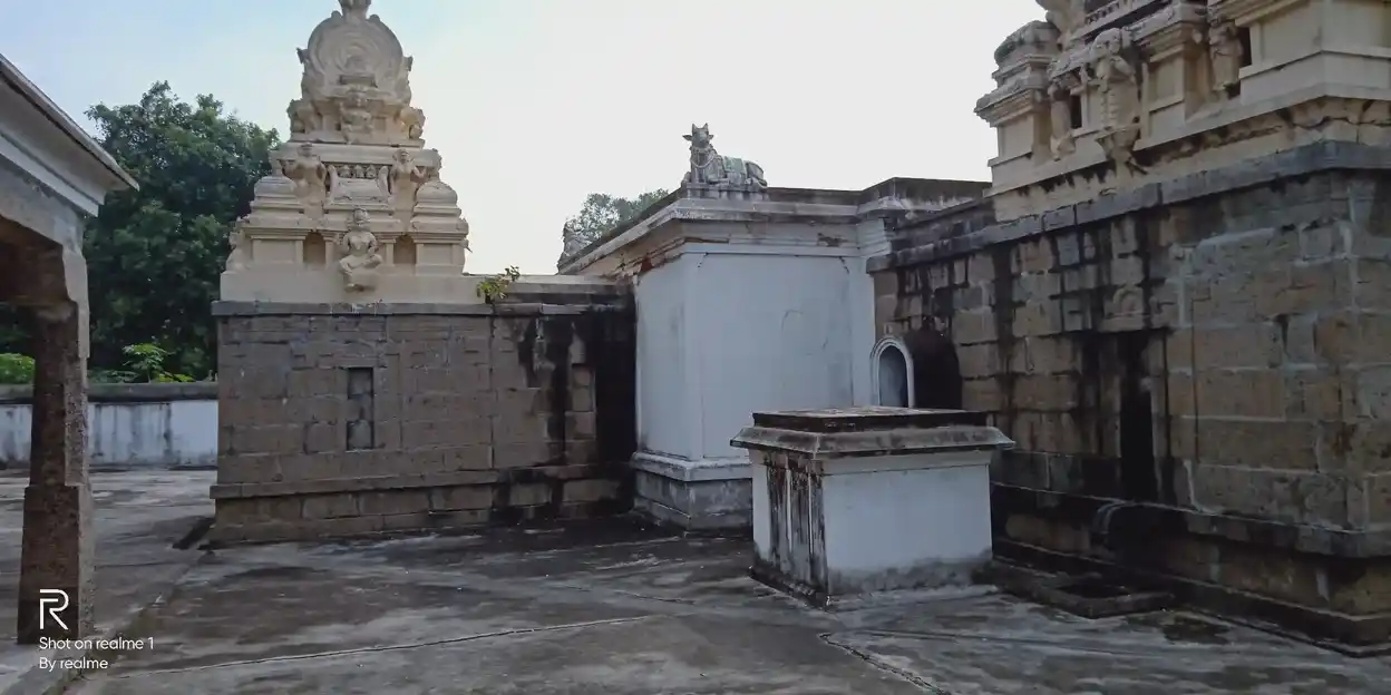 Arulmigu Kailasanathar and Azhagiamman Temple, Kavithandalam - 603106 அருள்மிகு கைலாசநாதர் மற்றும் அழகியம்மன் திருக்கோயில், காவித்தண்டலம் - 603106, Kancheepuram - Ancient Temple Architecture and History Image 4
