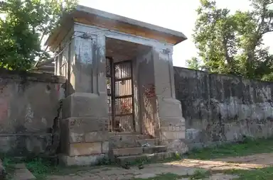 Arulmigu Kailasanathar And Sinivasaperumal Temple, Athichepuram - 614708 அருள்மிகு கைலாசநாதர் திருக்கோயில், ேசந்தமங்களம், ேசந்தமங்களம் - 614708, Thiruvarur - Ancient Temple Architecture and History Image 3