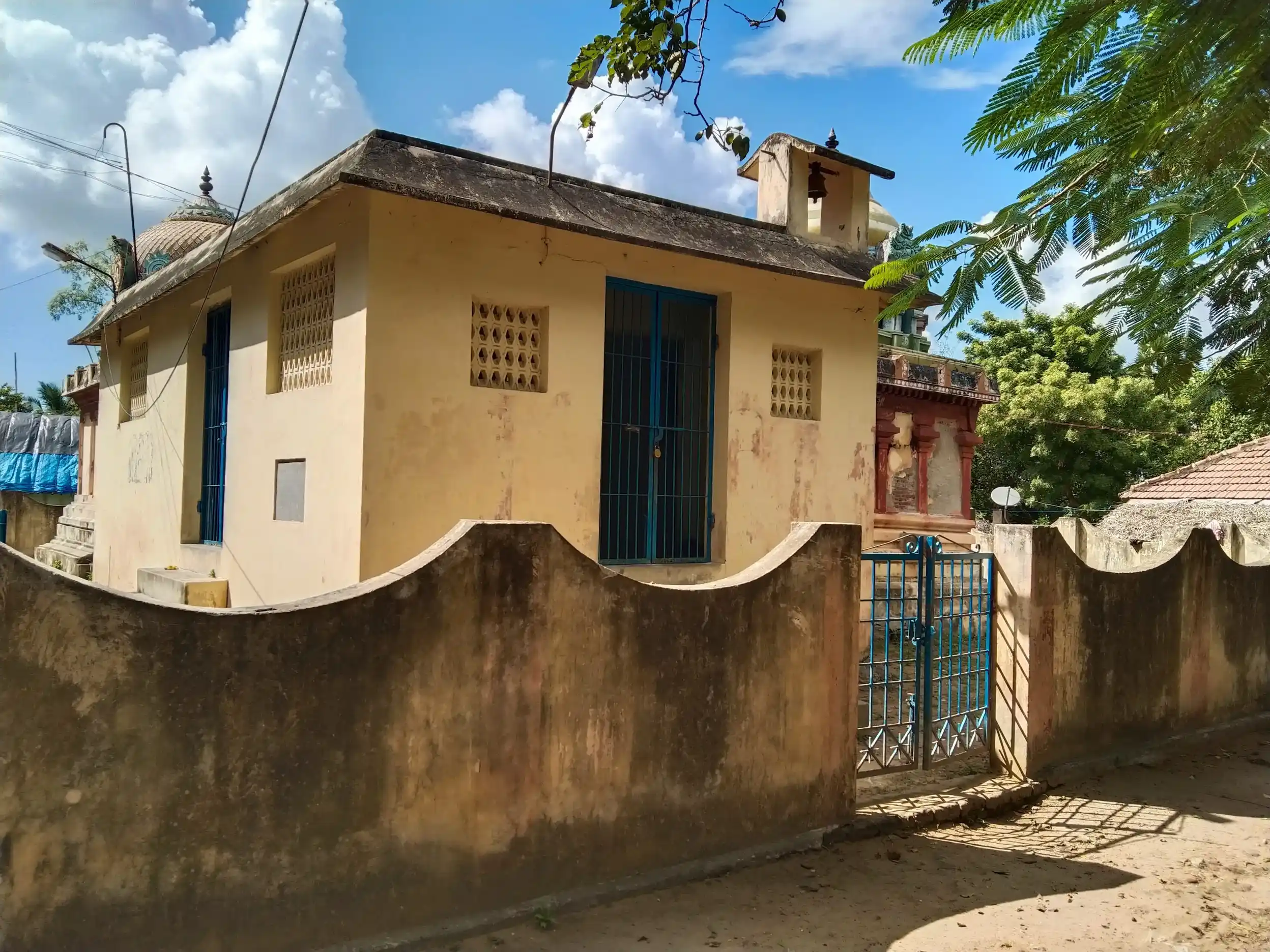 Arulmigu Kailasanathar And Yegambareswarar Temple, Rishiyur - 614403 அருள்மிகு கைலாசநாதர் மற்றும் ஏகாம்பரேஷ்வரர் திருக்கோயில், Rishiyur - 614403, Thiruvarur - Ancient Temple Architecture and History Image 7