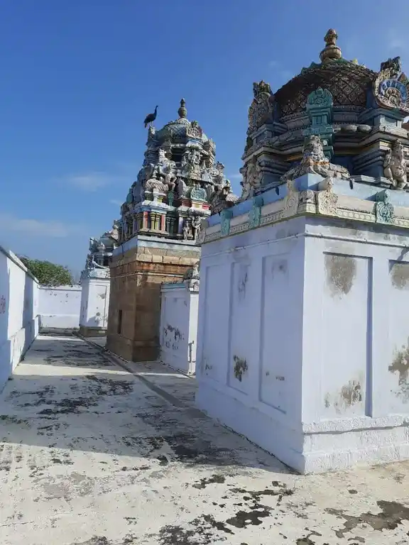 Arulmigu Kailasanathar (E) Temples, Valadi - 621601 அருள்மிகு கைலாசநாதர் திருக்கோயில், Valadi - 621601, Thiruchirappalli - Ancient Temple Architecture and History Image 2