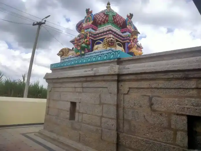 Arulmigu Kailasanathar, Sengooramman Temple, Near Main Road, Melpandipakkam - 631302 அருள்மிகு கைலாசநாதர், செங்கூனரம்மன் திருக்கோயில், Near Main Road - 631302, Tiruvallur - Ancient Temple Architecture and History Image 5