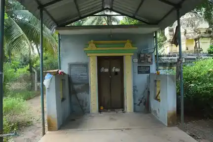 Arulmigu Kailasanathar Temple, Cholachakaranallur - 609811 அருள்மிகு கைலாசநாதர் ஆலயம், சோழச்சக்கரநல்லூர் - 609811, Mayiladuthurai - Ancient Temple Architecture and History Image 3