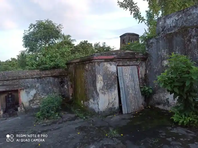 Arulmigu Kailasanathar Temple, Ekkattur, Tiruvallur - 602001 அருள்மிகு கைலாசநாதர் திருக்கோயில், ஈக்கட்டூர், திருவள்ளூர் - 602001, Tiruvallur - Ancient Temple Architecture and History Image 5
