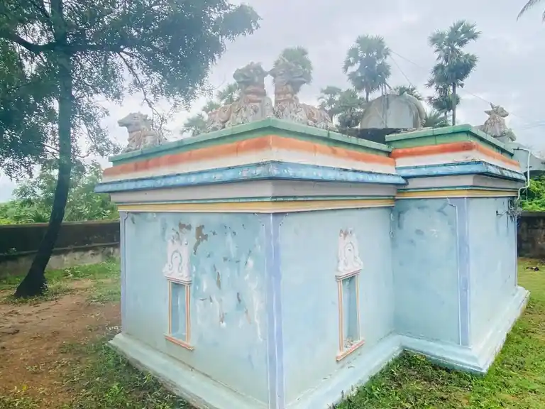 Arulmigu Kailasanathar Temple, Kailasanathar Templearea, Kalambakkam - 602025 அருள்மிகு கைலசநதர் சாமி திருக்கோயில், Kailasanathar Templearea, Kalambakkam - 602025, Tiruvallur - Ancient Temple Architecture and History Image 3