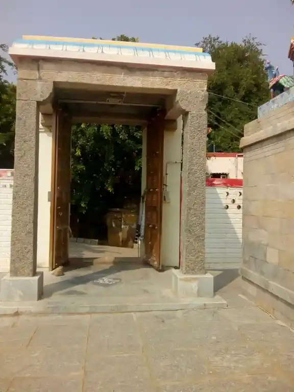 Arulmigu Kailasanathar Temple, Kambarasampettai - 620101 Arulmigu Kailasanathar Temple, Kambarasampettai - 620101, Thiruchirappalli - Ancient Temple Architecture and History Image 3