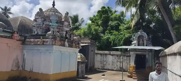 Arulmigu Kailasanathar Temple, Kanniyakudi - 609112 அருள்மிகு கைலாசநாதர் திருக்கோயில், Sirkazhi - 609112, Mayiladuthurai - Ancient Temple Architecture and History Image 3