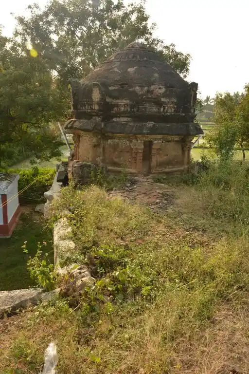 Arulmigu Kailasanathar Temple, Karnampattu - 632106 அருள்மிகு கைலாசநாதர் திருக்கோயில், கார்ணாம்பட்டு - 632106, Vellore - Ancient Temple Architecture and History Image 8