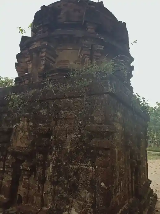 Arulmigu Kailasanathar Temple, Katchiperumal - 621804 அருள்மிகு கைலாசநாதர் திருக்கோயில், கச்சிப்பெருமாள் - 621804, Ariyalur - Ancient Temple Architecture and History Image 13