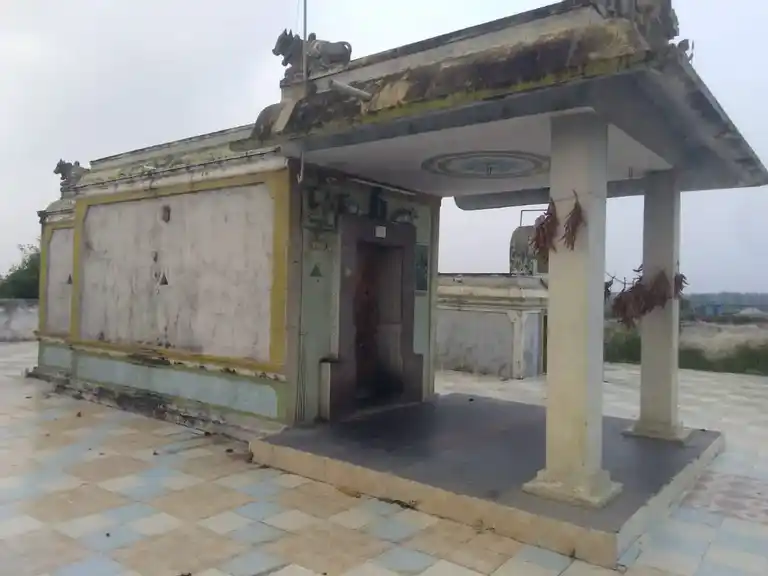 Arulmigu Kailasanathar Temple, Main Road Bus Stand, Kannambakkam - 601201 அருள்மிகு கைலாசநாதர் திருக்கோயில், Main Road Bus Stand, Kannambakkam - 601201, Tiruvallur - Ancient Temple Architecture and History Image 2