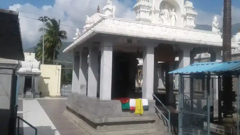 Arulmigu Kailasanathar Temple, Near Bus Stand, Pulampatti - 637107