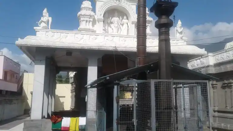 Arulmigu Kailasanathar Temple, Near Bus Stand, Pulampatti - 637107 அருள்மிகு கைலாசநாதர் முக்ய பிரணவ வரதராசப்பெருமாள் திருக்கோயில், பேருந்து நிலையம் அருகில், பூலாம்பட்டி - 637107, Salem - Ancient Temple Architecture and History Image 4