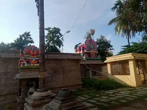 Arulmigu Kailasanathar Temple, Paradarami - 632602 அருள்மிகு காசிவிஸ்வநாதர்,வெங்கடேசப்பெருமாள் திருக்கோயில், பரதராமி - 632602, Vellore - Ancient Temple Architecture and History Image 3