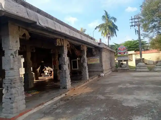Arulmigu Kailasanathar Temple, Paradarami - 632602 அருள்மிகு காசிவிஸ்வநாதர்,வெங்கடேசப்பெருமாள் திருக்கோயில், பரதராமி - 632602, Vellore - Ancient Temple Architecture and History Image 4