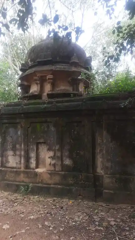 Arulmigu Kailasanathar Temple, Pilichikuzhi - 621804 அருள்மிகு கைலாசநாதர் திருக்கோயில், பிலிச்சிகுழி - 621804, Ariyalur - Ancient Temple Architecture and History Image 4