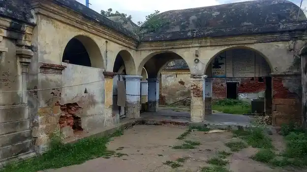 Arulmigu Kailasanathar Temple, Valuthoor - 614210 அருள்மிகு கைலாசநாதர் திருக்கோயில், Valuthoor - 614210, Thanjavur - Ancient Temple Architecture and History Image 25