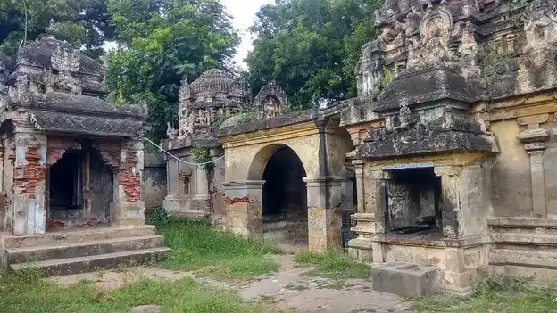 Arulmigu Kailasanathar Temple, Valuthoor - 614210 அருள்மிகு கைலாசநாதர் திருக்கோயில், Valuthoor - 614210, Thanjavur - Ancient Temple Architecture and History Image 27