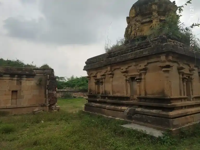 Arulmigu Kailasanathar Temple, Varagupadi - 621113 Arulmigu Kailasanathar Temple, Varagupadi - 621113, Perambalur - Ancient Temple Architecture and History Image 3