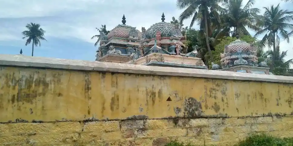 Arulmigu Kailasanathar Varatharajaparumal (M) Nangaiyaramman (E) Temples, Lalgudi - 621601 அருள்மிகு கைலாசநாதர்வரதராஜப்பெருமாள் திருக்கோயில், Lalgudi - 621601, Thiruchirappalli - Ancient Temple Architecture and History Image 2