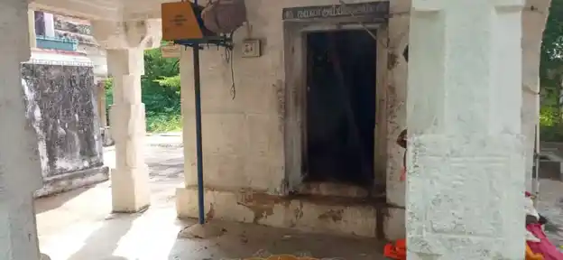 Arulmigu Kailasanathaswamy Temple, Karisalpattu - 630203 அருள்மிகு கைலாசநாதசுவாமி திருக்கோயில், Karisalpattu - 630203, Sivagangai - Ancient Temple Architecture and History Image 2