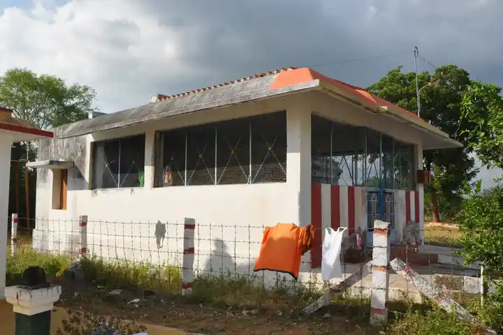 Arulmigu Kailasanathaswamy Temple, Karvazhi - 638151 அருள்மிகு கைலாசநாதசுவாமி திருக்கோயில், Karvazhi - 638151, Karur - Ancient Temple Architecture and History Image 4